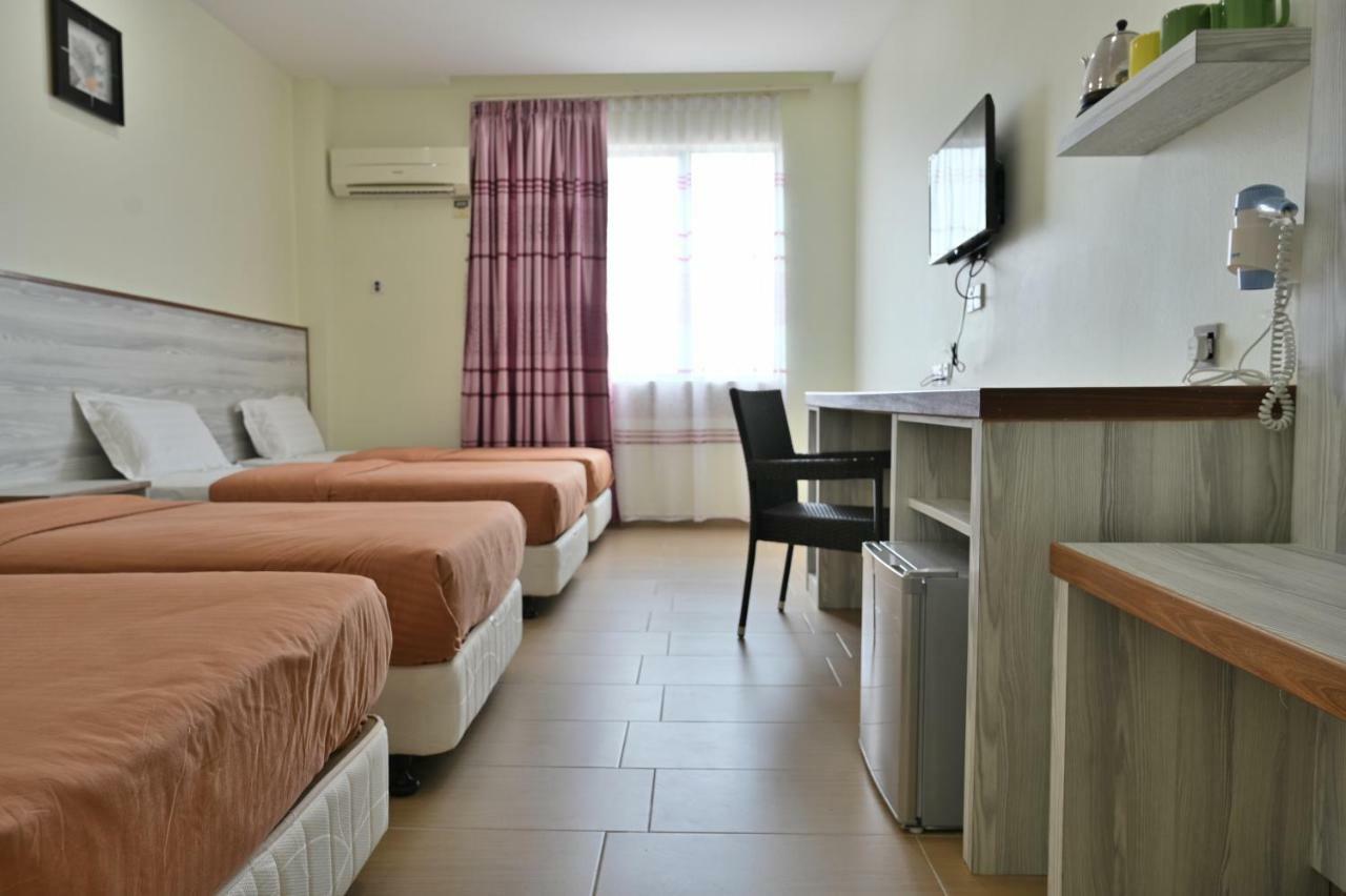 Cenang View Hotel Pantai Cenang  Exterior photo